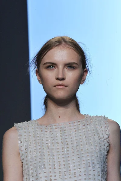 Look 24